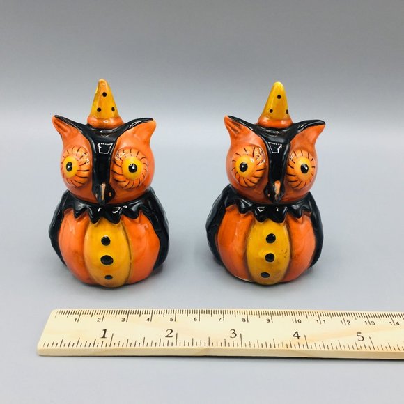 johanna Parker Design Halloween Owl Dolomite Salt & Pepper Shakers - Picture 2 of 9
